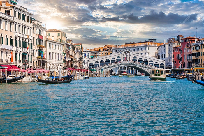 Venice | Luxury Italy Travel Agent beautiful view world famous canal grande rialto bridge 536604 4342 . Luxury Italy Travel Agent