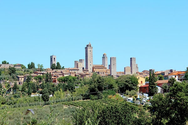 Florence | Luxury Italy Travel Agent loon image high 5 min . Luxury Italy Travel Agent